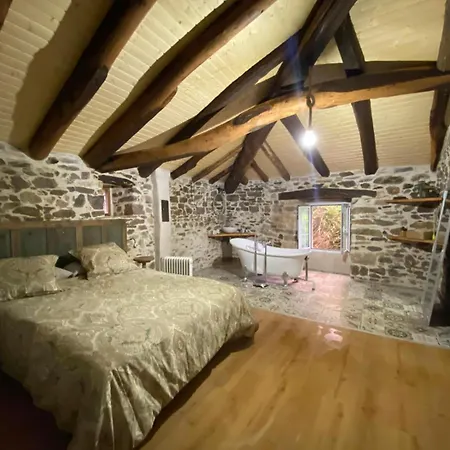 La Casa Antollosdocesar Baralla